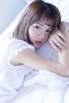 25岁女高中生