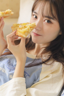女王骑马奴